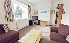 Cae Grugog Cottage-3 Bed-Sleeps 6-Ground Floor Bathroom